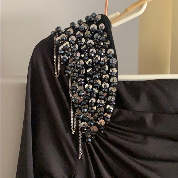 NikiBiki dress - Picture 2 of 5